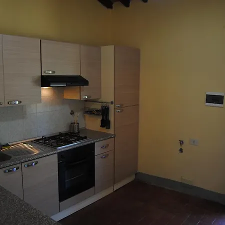 Podere Omomorto مزرعة للإقامة *