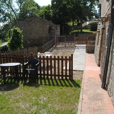Farm stay Podere Omomorto Pratovecchio