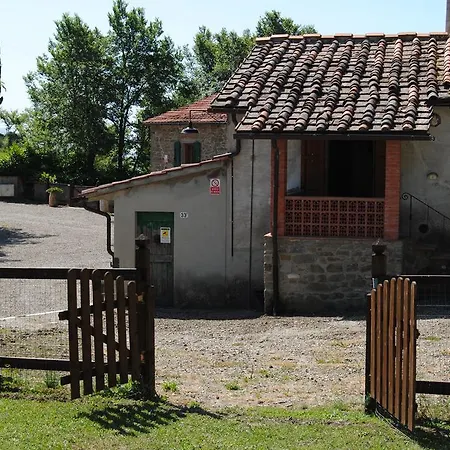 Farm stay Podere Omomorto Pratovecchio