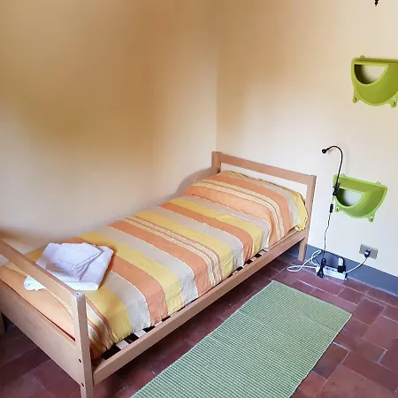 مزرعة للإقامة Podere Omomorto براتوفيتشيو