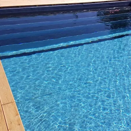 مزرعة للإقامة Podere Omomorto براتوفيتشيو