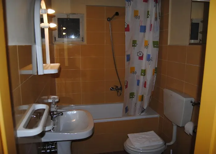 Gospodarstwo agroturystyczne Podere Omomorto Pratovecchio