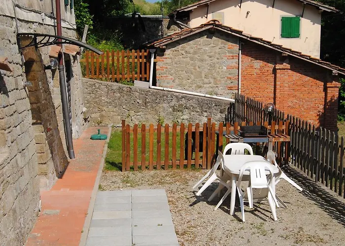 Podere Omomorto Gospodarstwo agroturystyczne *