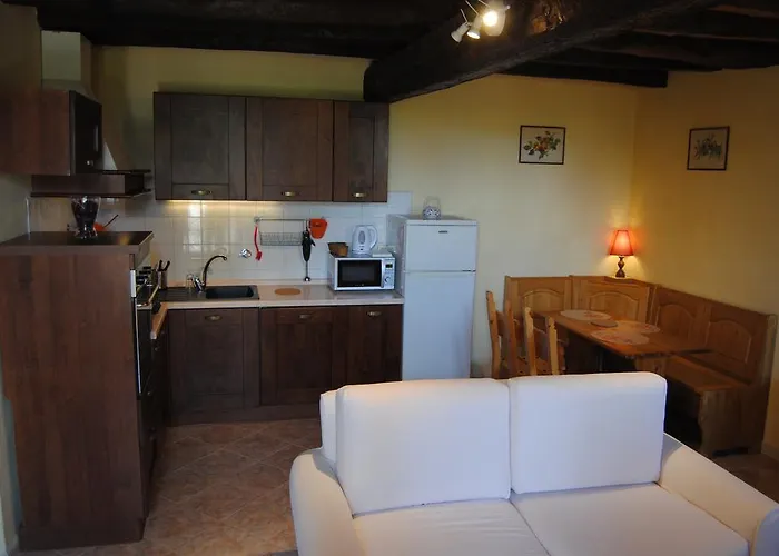 Podere Omomorto Gospodarstwo agroturystyczne Pratovecchio