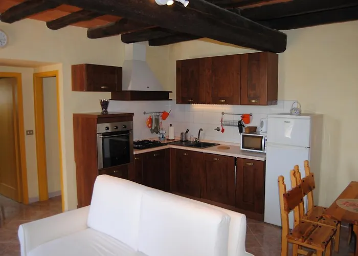 Podere Omomorto Gospodarstwo agroturystyczne Pratovecchio